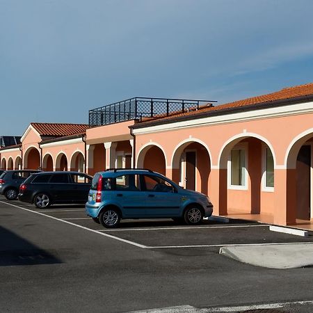 Autohotel Venezia Mirano Esterno foto