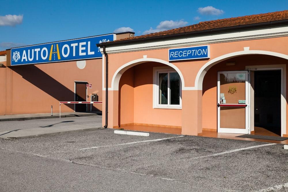 Autohotel Venezia Mirano Esterno foto