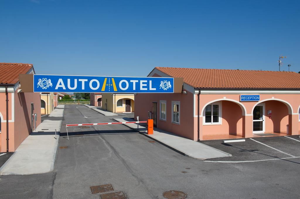 Autohotel Venezia Mirano Esterno foto