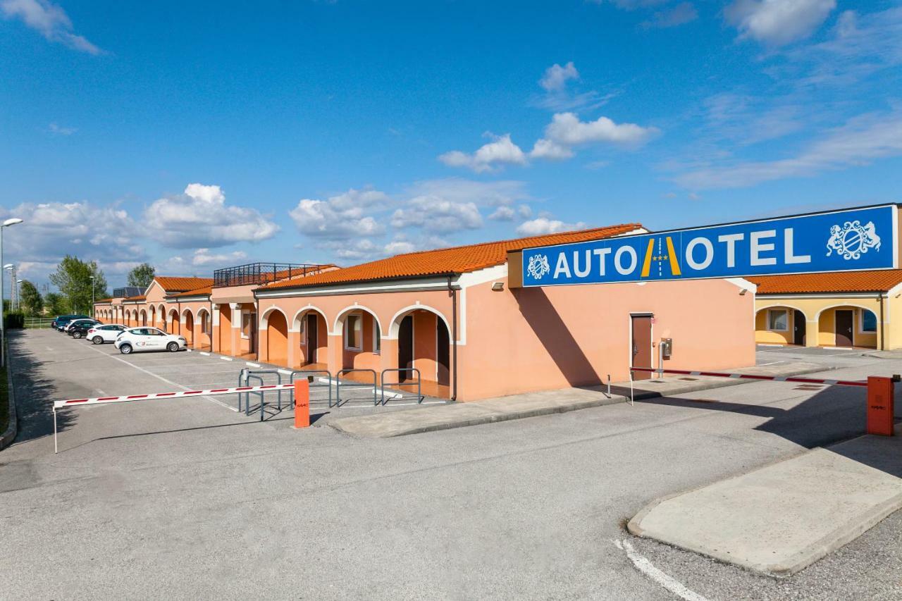 Autohotel Venezia Mirano Esterno foto