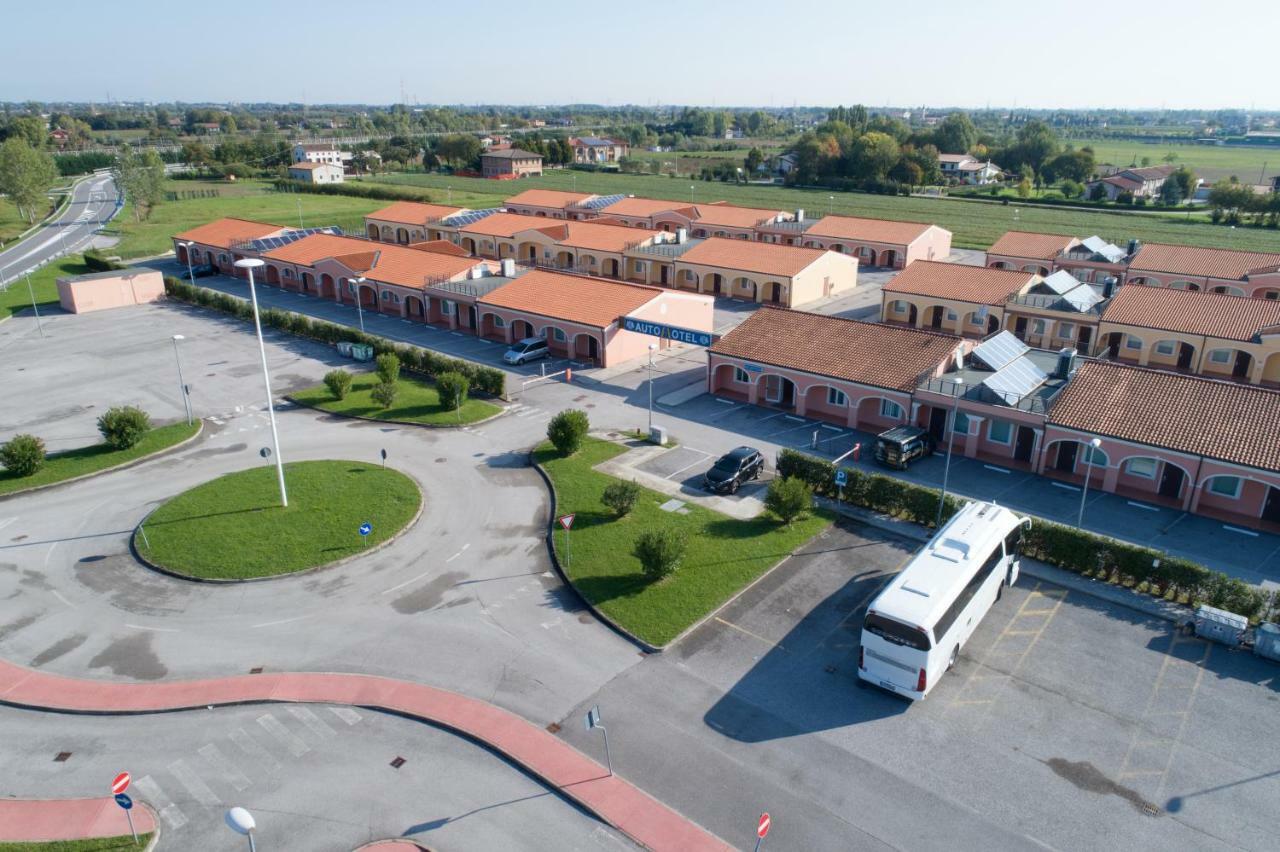 Autohotel Venezia Mirano Esterno foto
